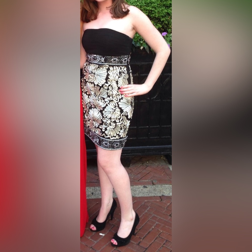 Stunning Sequined Sue Wong Black and White Cocktail Dress, size 8